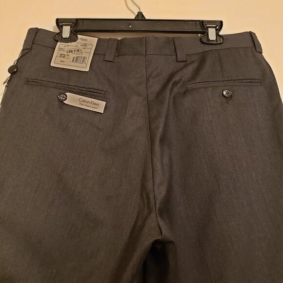 Calvin Klein men's dress pants size 34W X 30L NWT - Picture 4 of 6